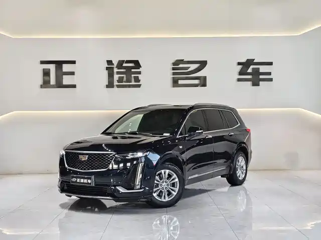 CADILLAC XT6
