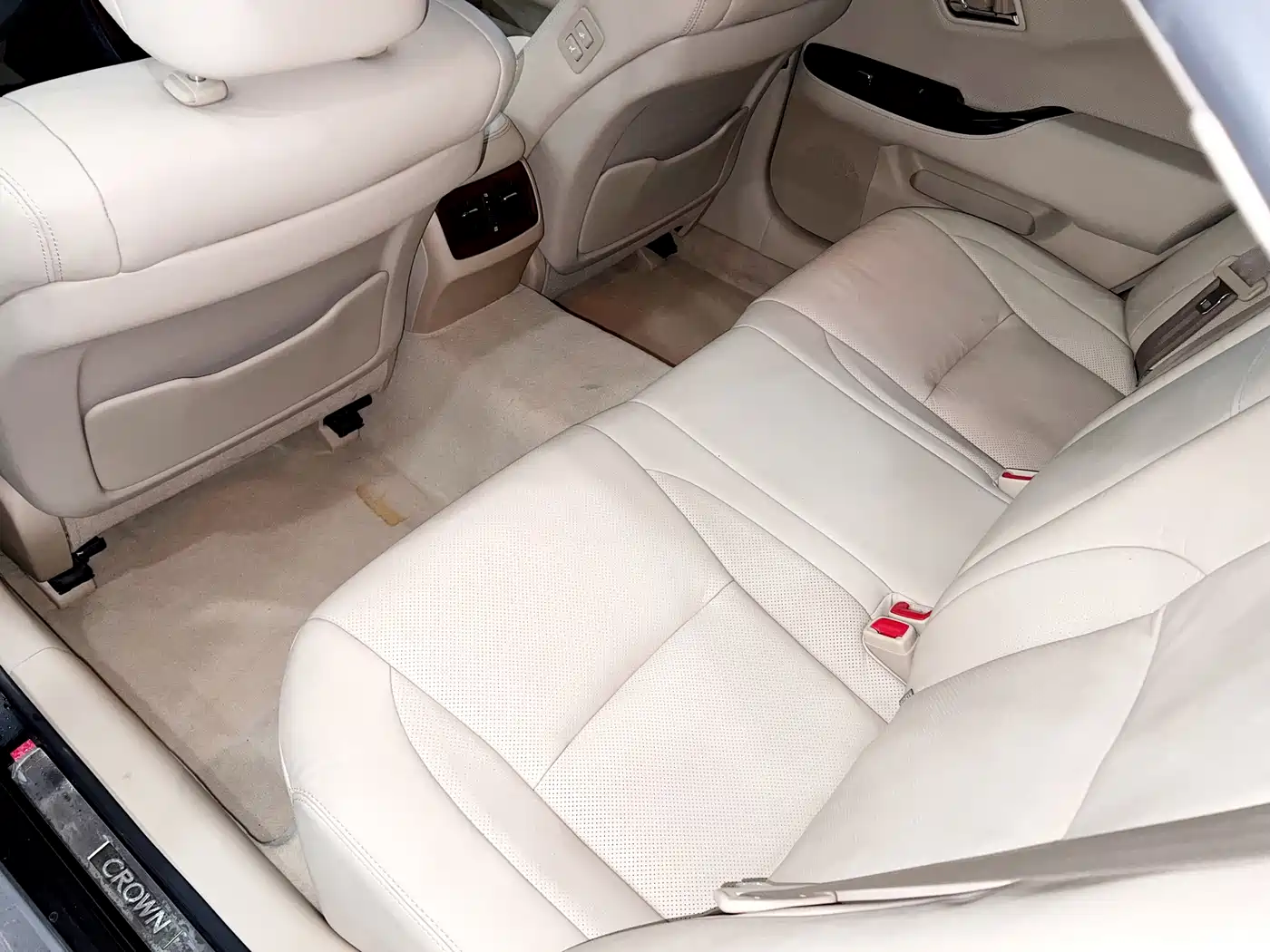 Toyota Crown 2010 2.5L Royal Leather Sunroof Navigation фото 6