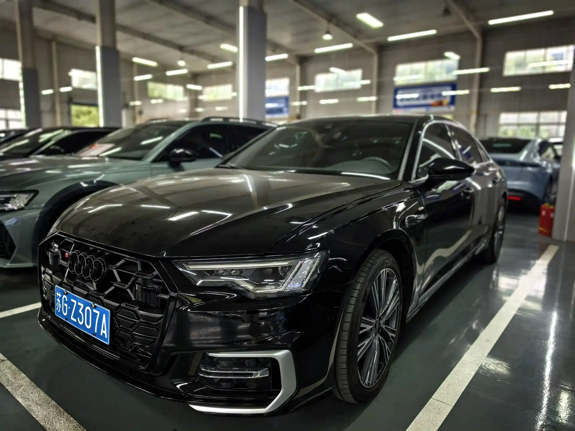 Фото 3 - Audi A6L