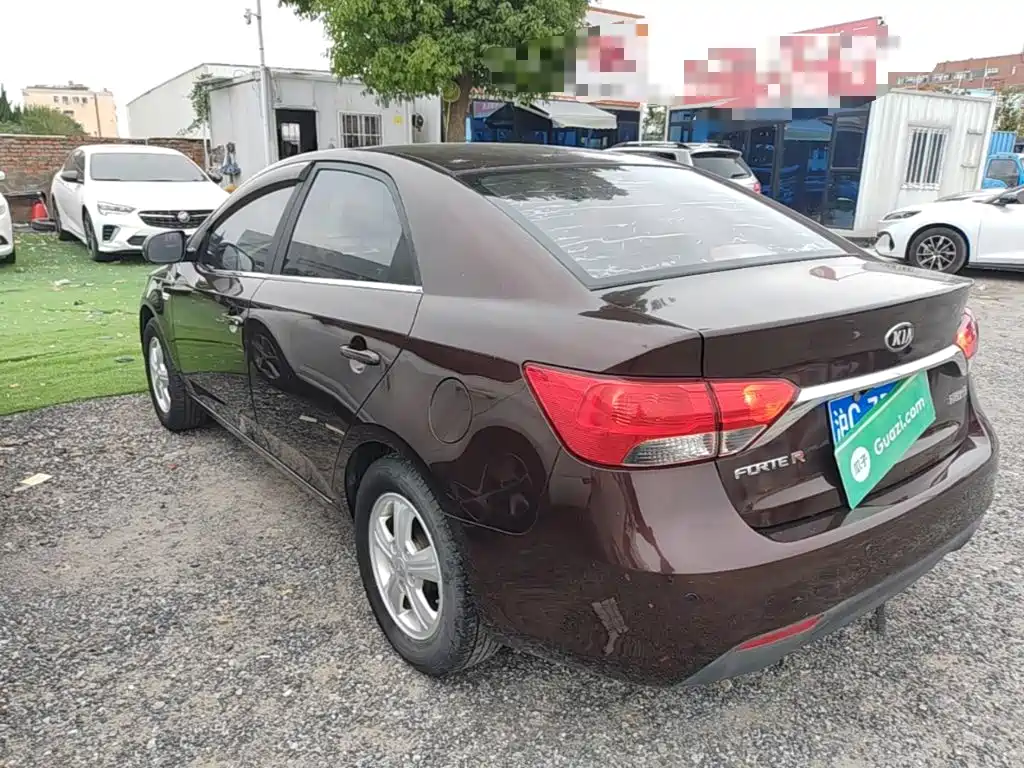 Kia Forte 2015 2014 1.6L MT GL