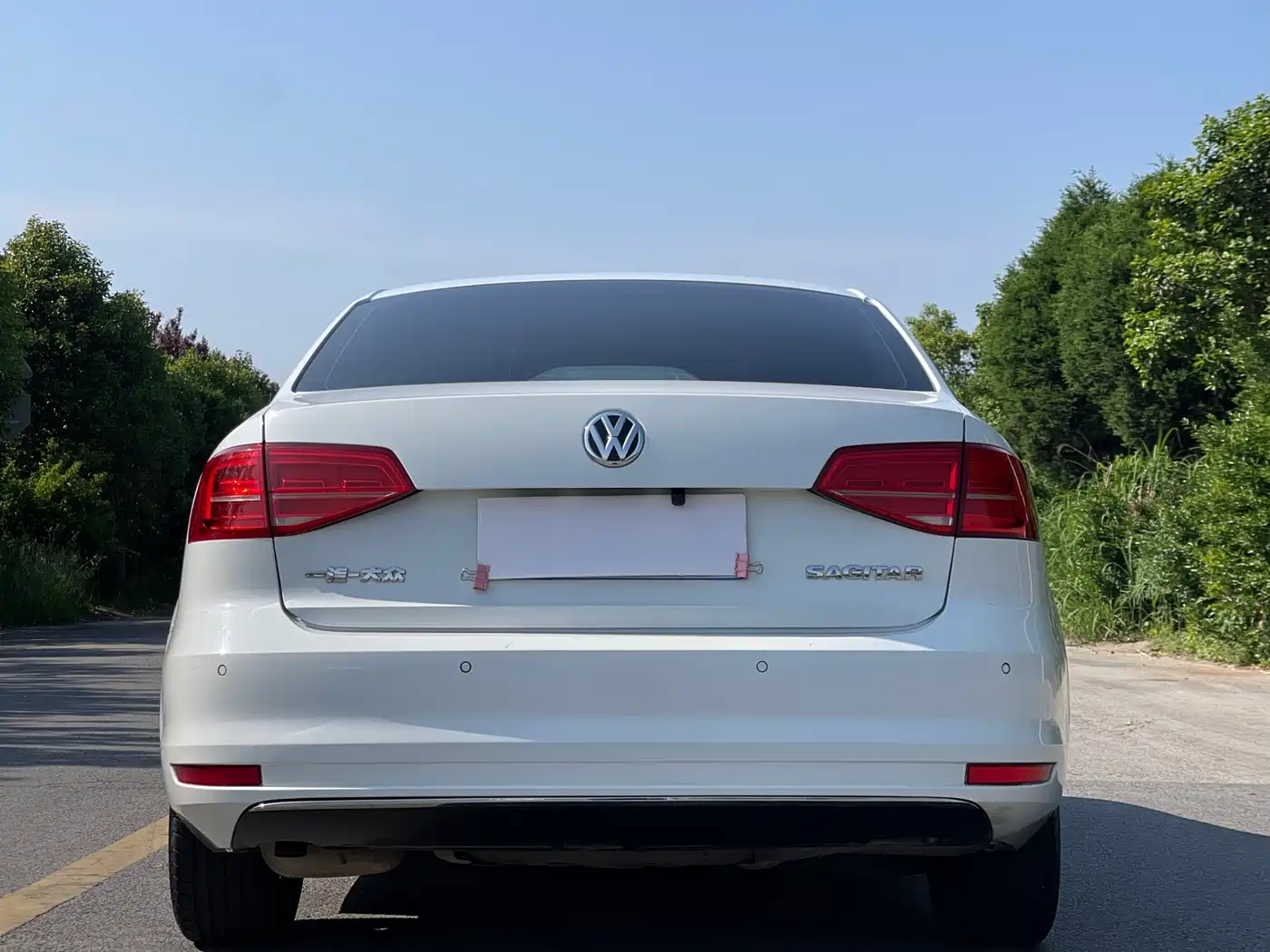 Volkswagen Sagitar 2018 1.6L Automatic Comfort фото 6