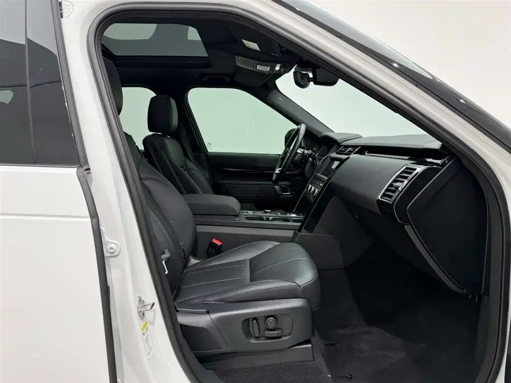 Land Rover Discovery 2020 3.0 SC V6 SE фото 19