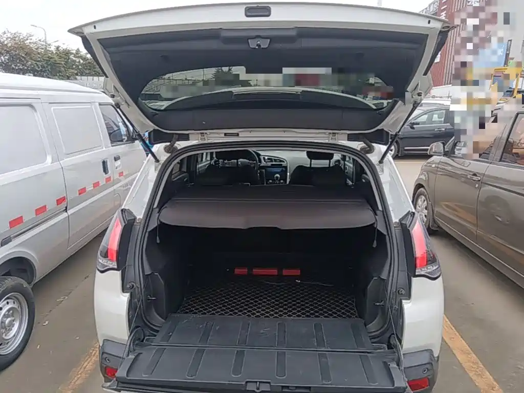 صورة 19 - Peugeot 3008