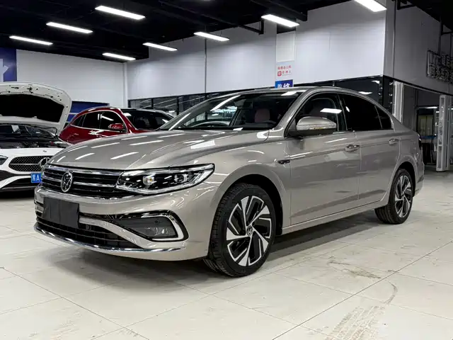 Volkswagen Bora 2023 280TSI DSG Prestige Edition
