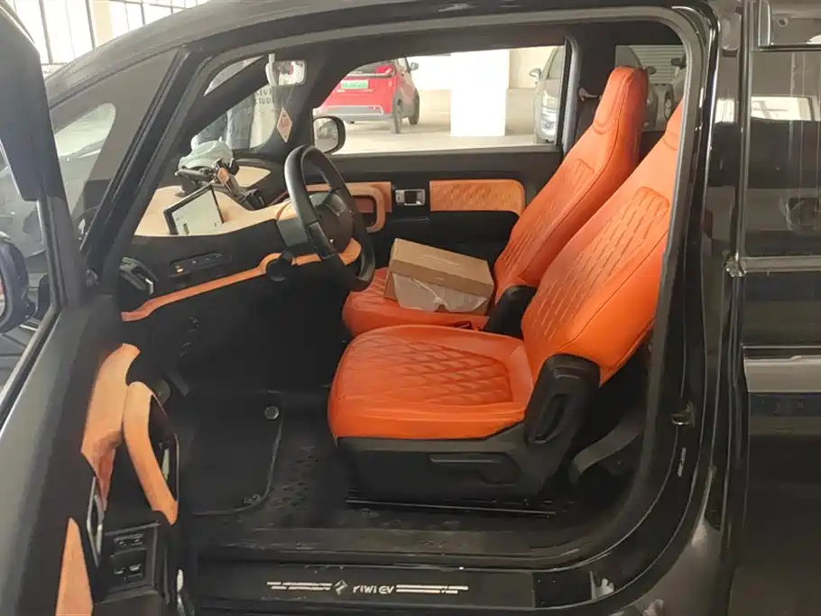 BAOJUN KIWI EV