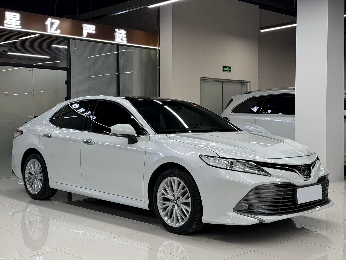 Toyota Camry 2019 2.5G Luxury (China V) фото 3
