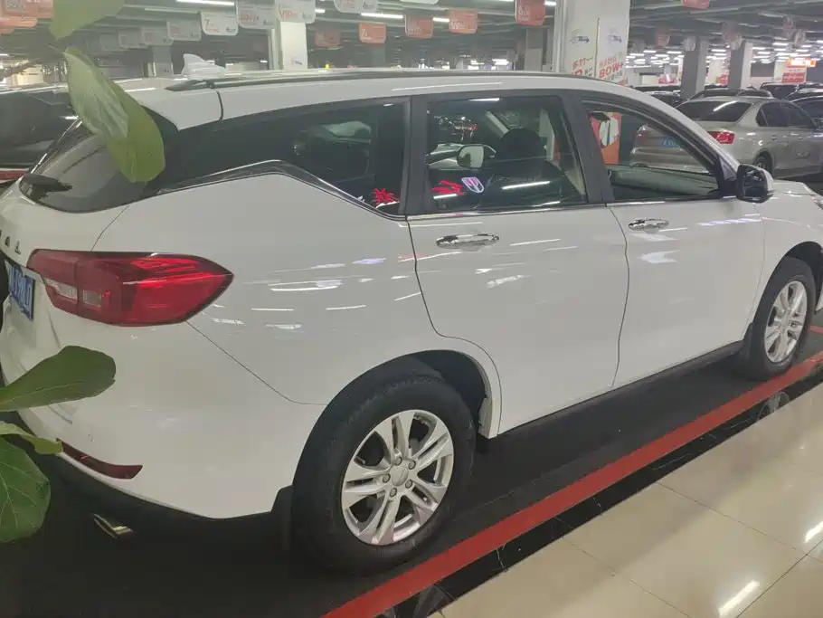 Фото 3 - Haval M6