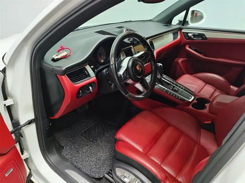 صورة 15 - Porsche Macan