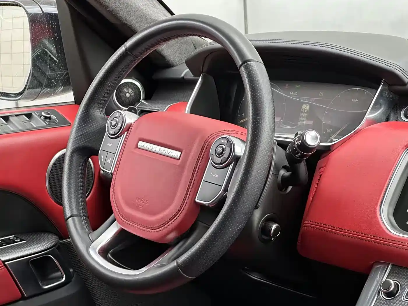 Land Rover Range Rover Sport 2014 5.0 SC V8 Dynamic Genesis Edition фото 4