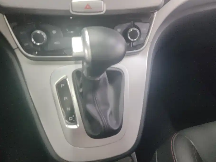 Фото 16 - Haval M6
