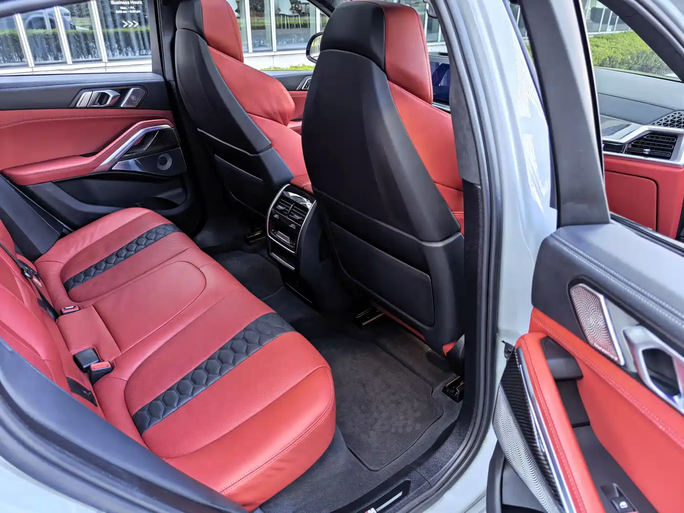 BMW X6 M 2023 Model X6 M Thunder Edition фото 38