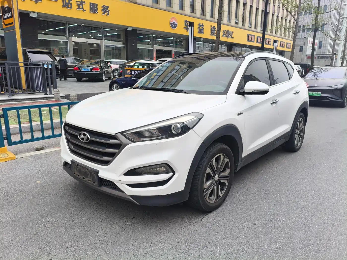 HYUNDAI TUCSON
