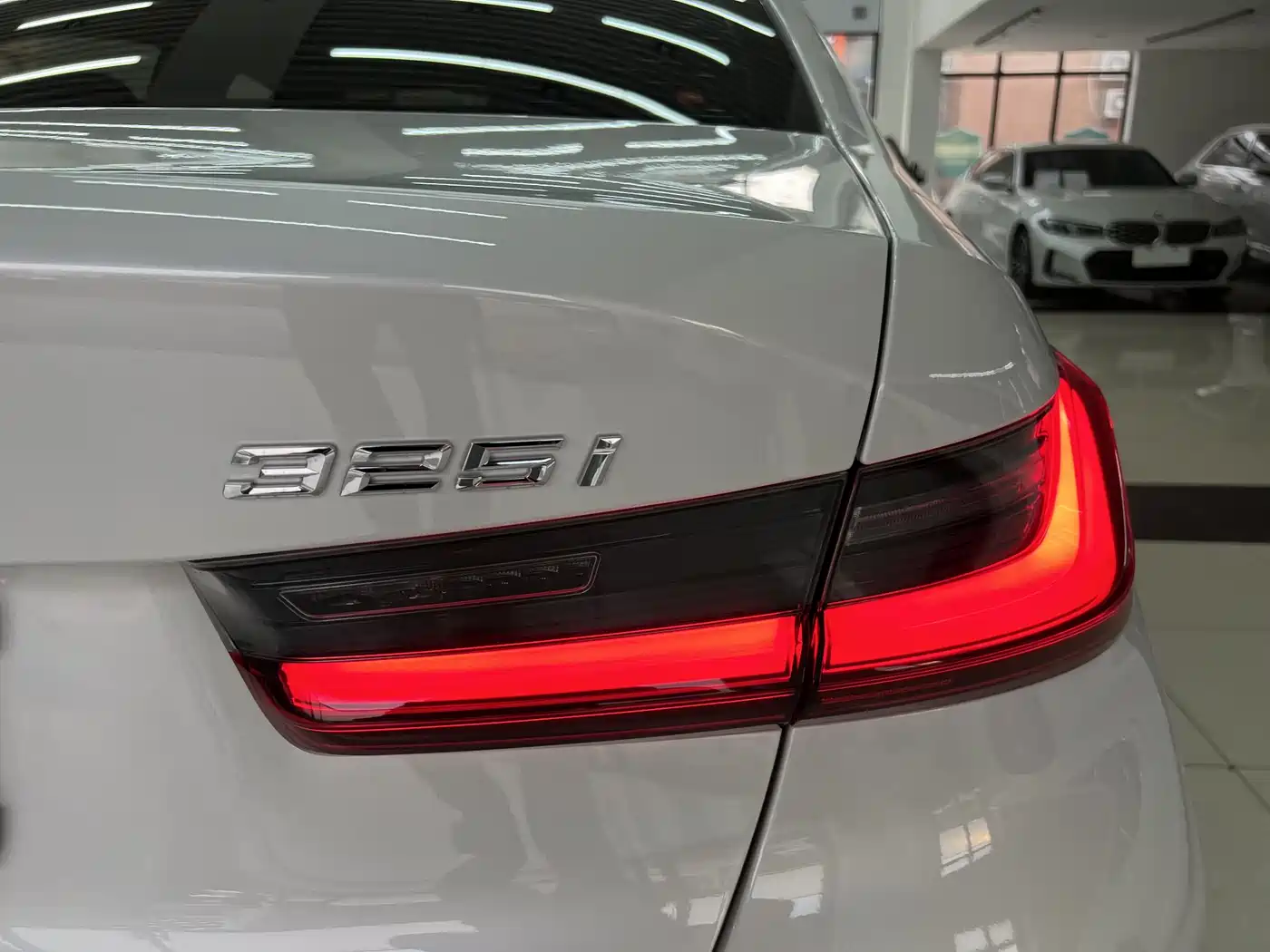 BMW 3 Series 2023 325i M Sport Package фото 34