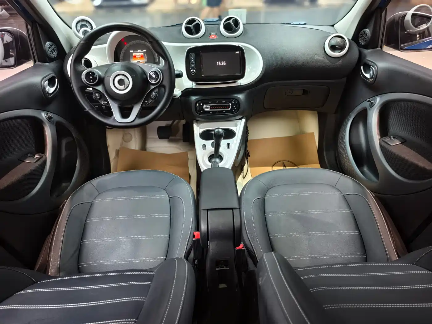 smart forfour 2017 2016 Model 0.9T 66kW Pioneer Edition