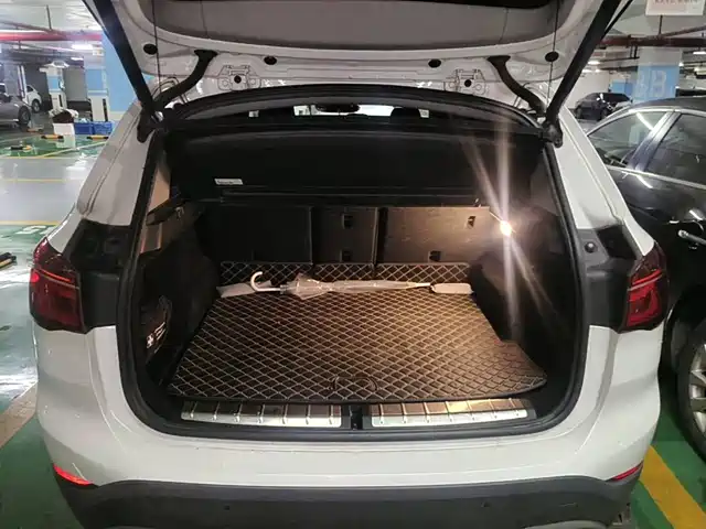 BMW X1 2016 sDrive18Li Premium Model — фото 5