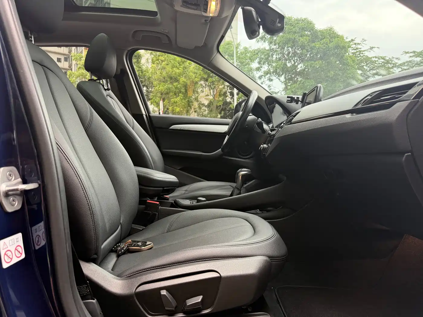 BMW X1 2018 sDrive20Li Leading Model фото 7