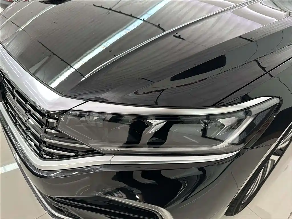 VOLKSWAGEN PASSAT NEW ENERGY