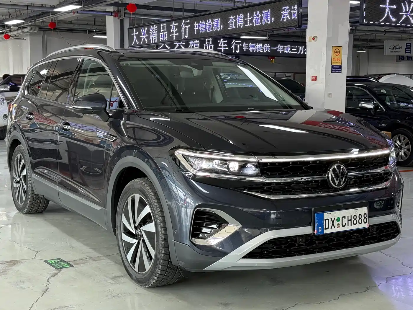 Volkswagen Talagon 2022 380TSI 4WD Luxury Premium Pro Edition 7-Seater фото 3