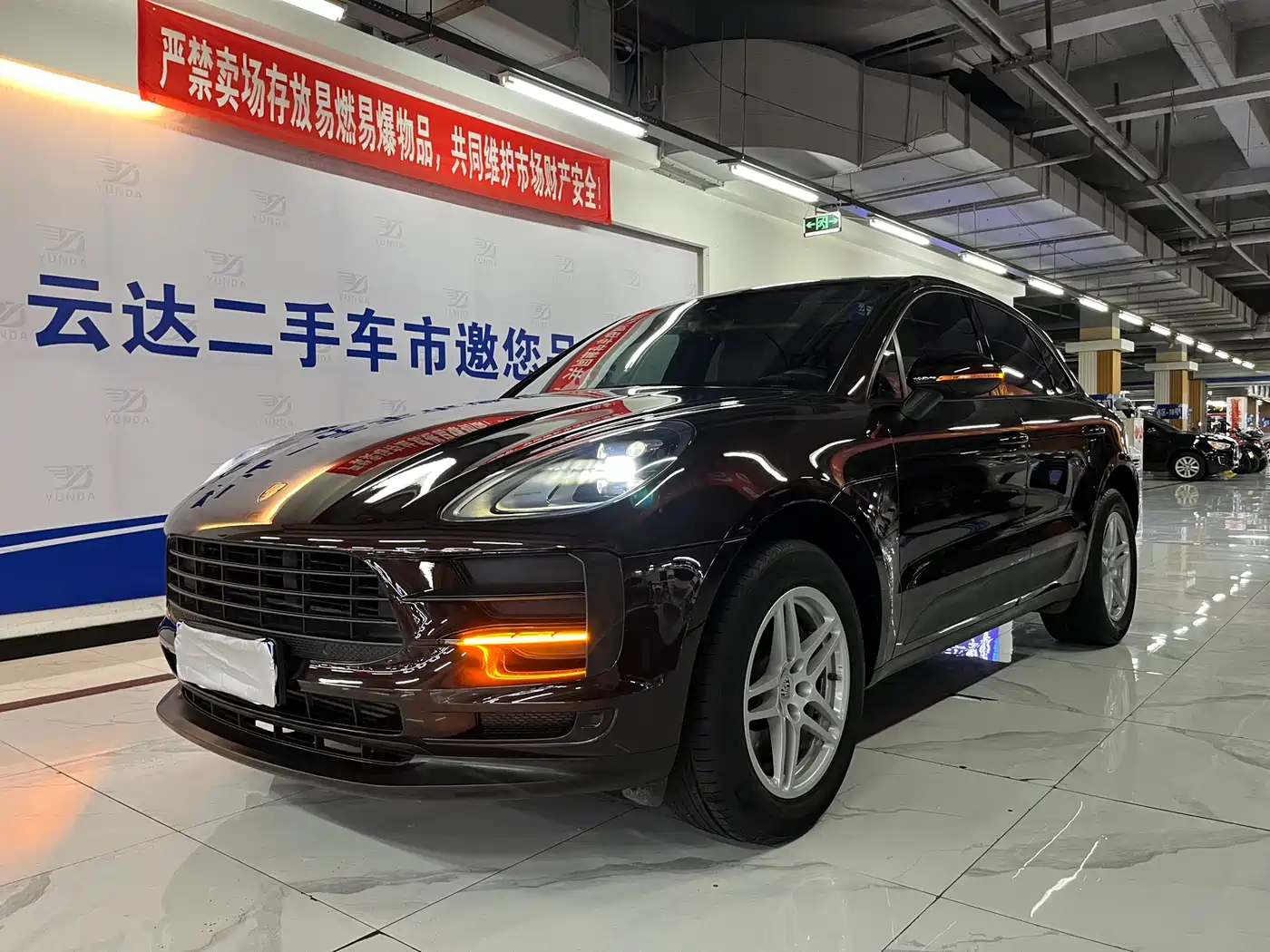 Porsche Macan 2018 Macan 2.0T фото 2