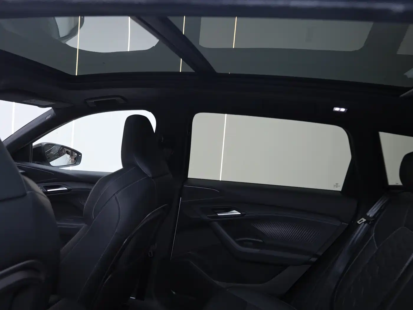 Audi Q6L e-tron 2025 Model Pioneer Edition фото 27
