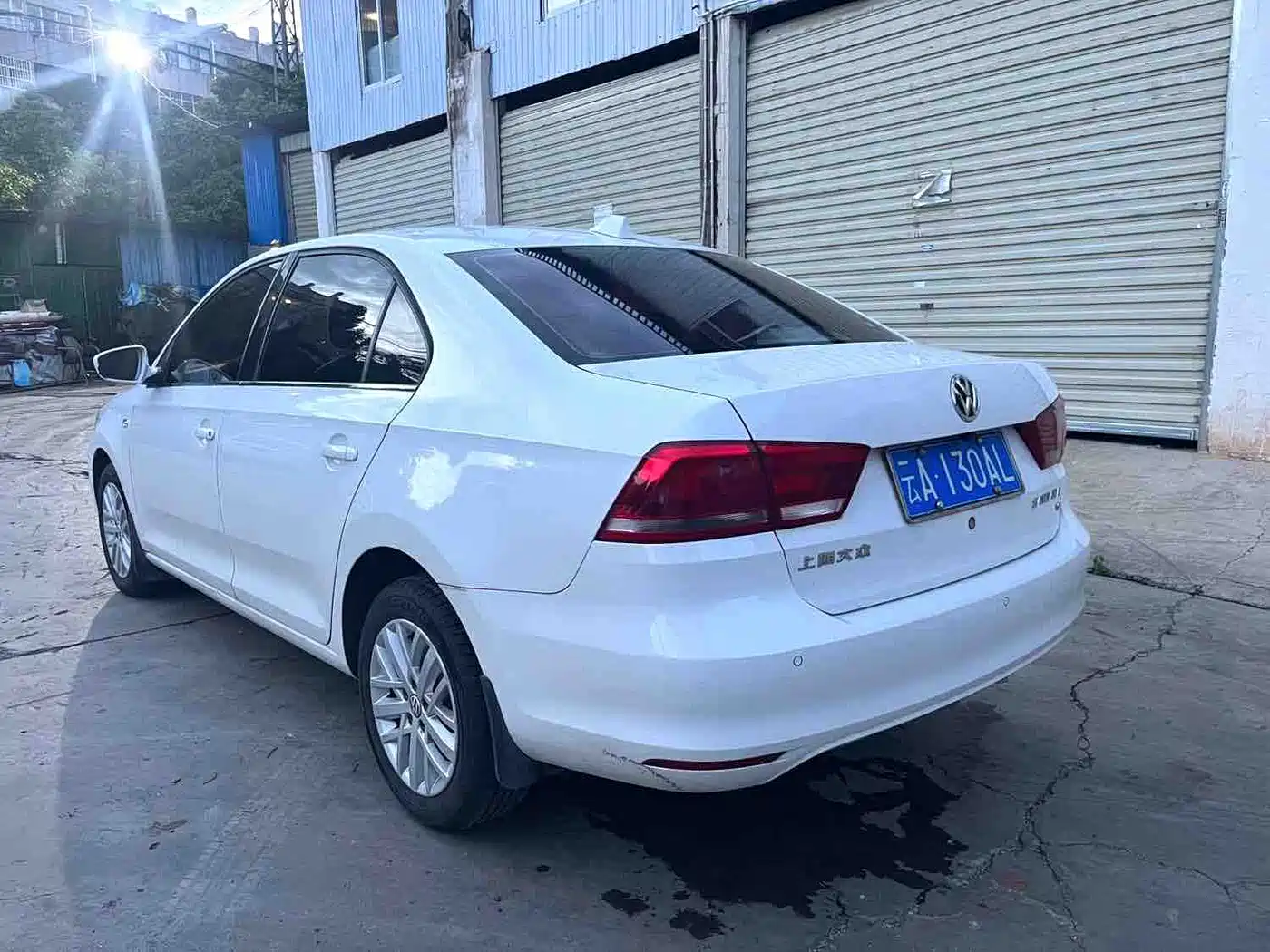 Volkswagen Santana 2014 2013 Model 1.6L Automatic Luxury Edition