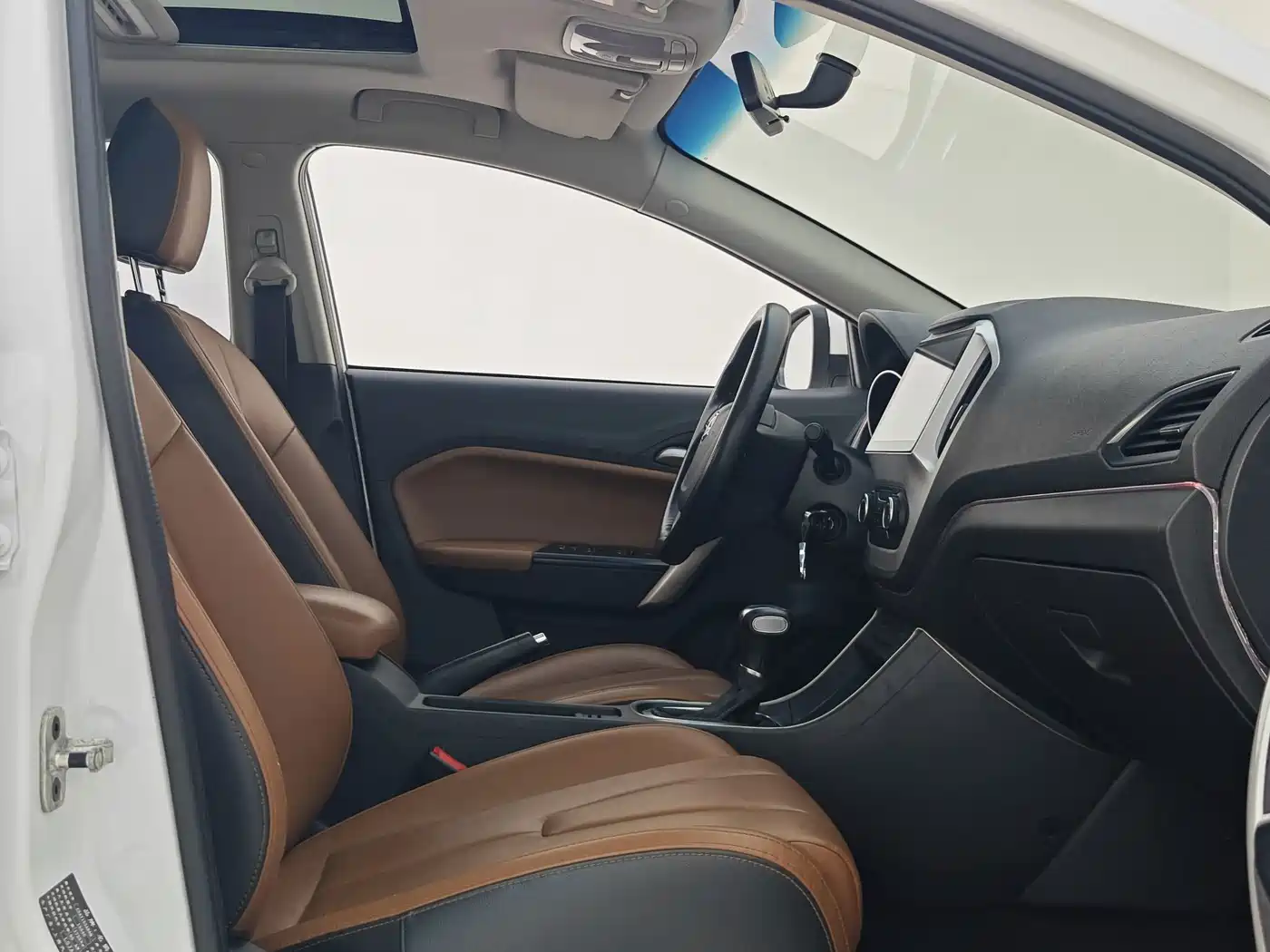 MG GT 2019 2016 Model 1.5T Automatic Premium Luxury Edition
