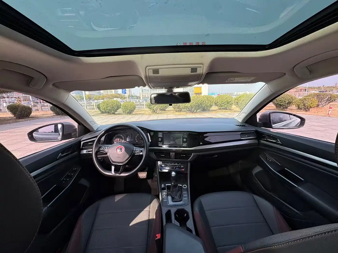 Volkswagen Bora 2020 1.5L Automatic Elite фото 5