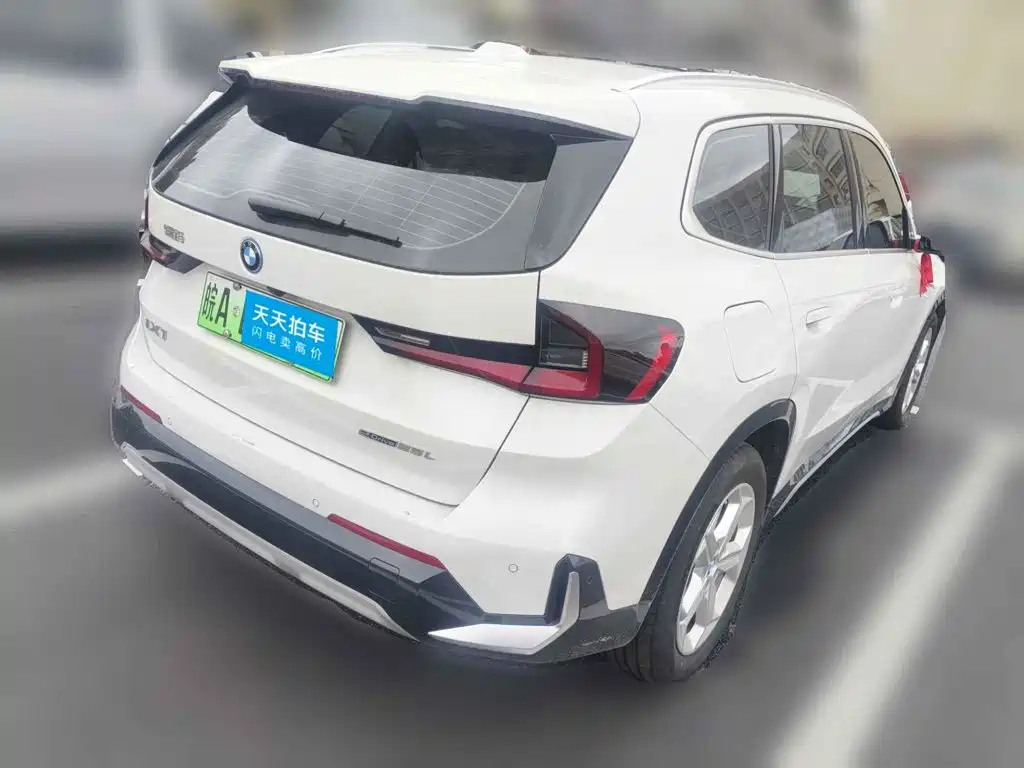 BMW iX1 2025 2025 eDrive25L X Design Package