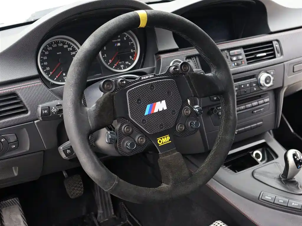 BMW M3 2011 M3 Carbon Fiber Limited Edition фото 9
