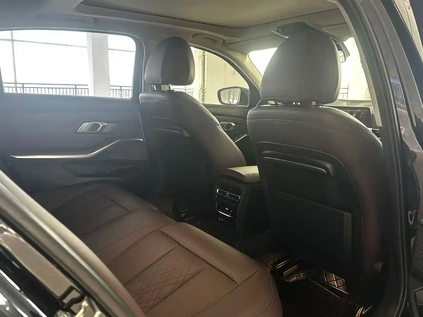 BMW 3 Series 2022 320Li M Sport Package фото 8