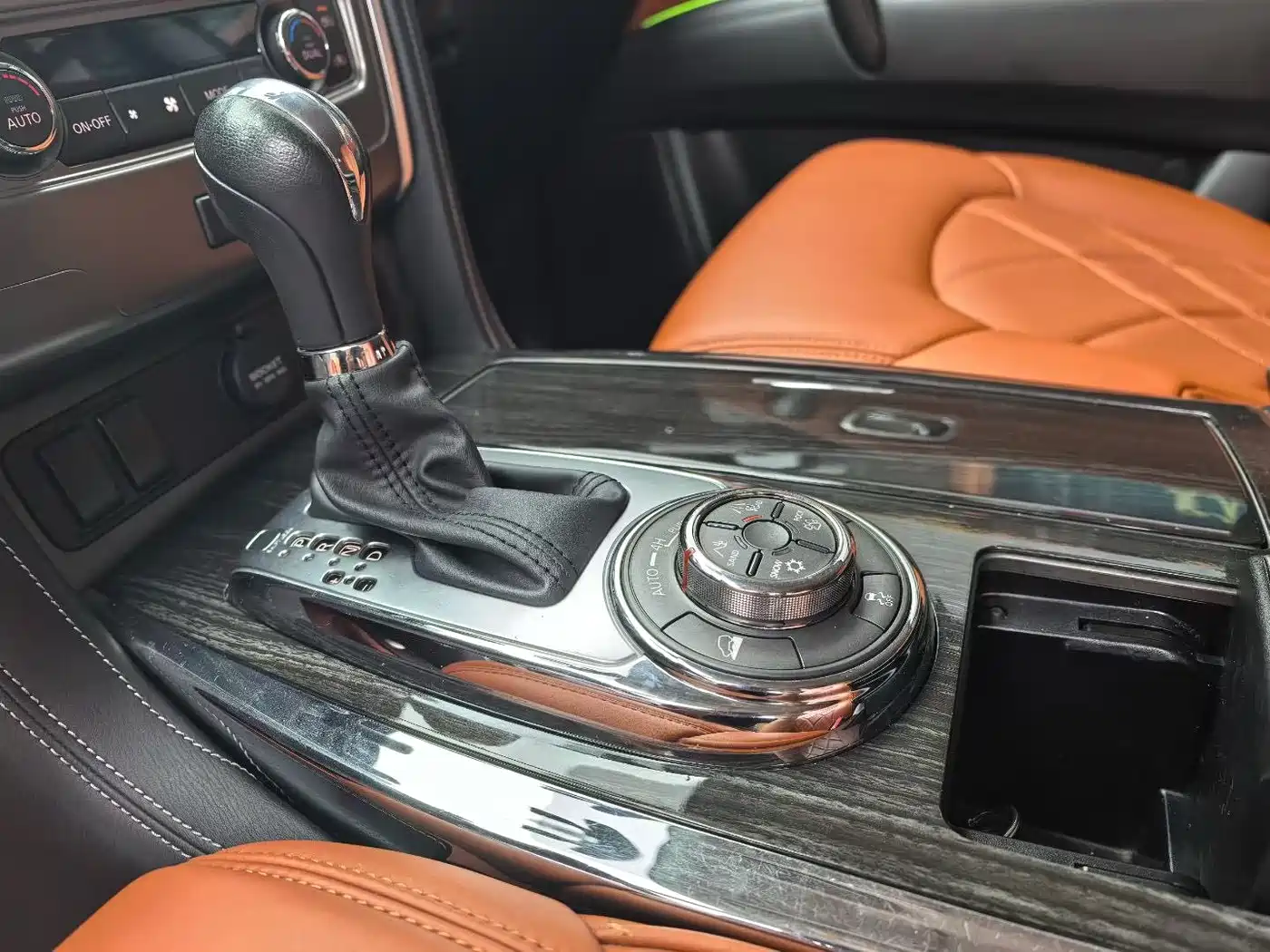 Nissan Patrol 2020 2018 4.0L Leadership