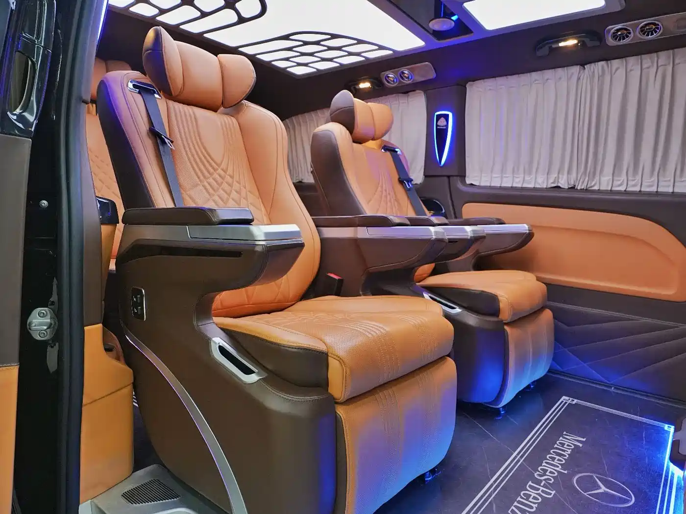Mercedes-Benz Vito 2021 2.0T Elite 7-Seater фото 6