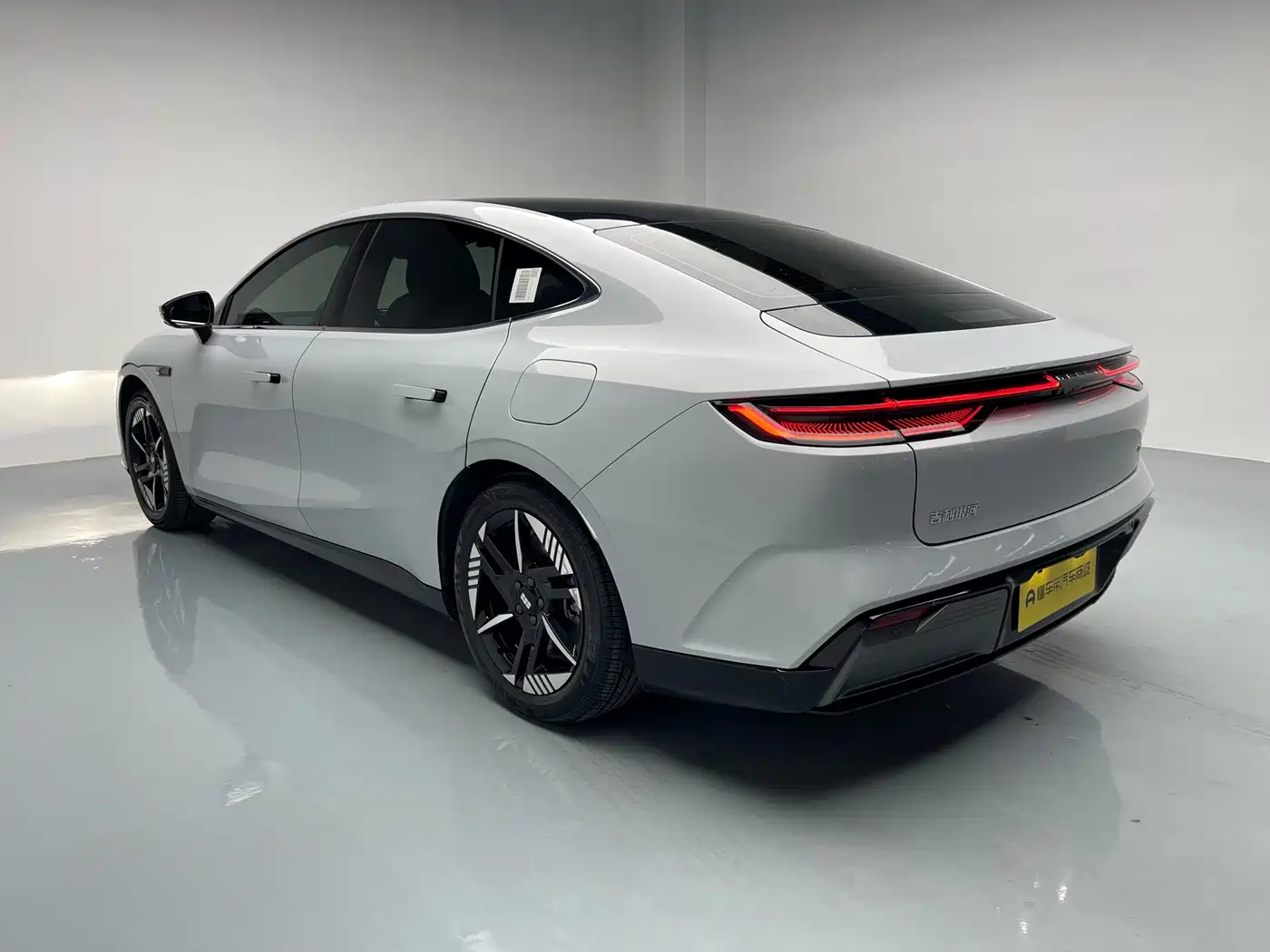 GEELY GALAXY GALAXY E8