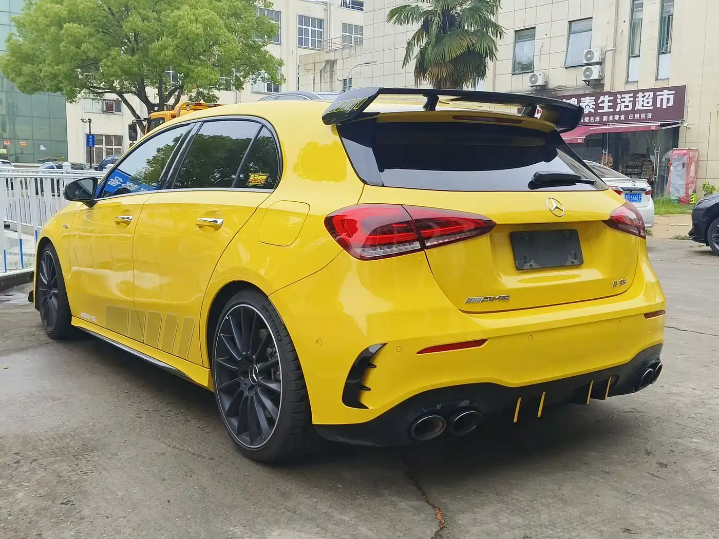 Mercedes-Benz A-Class AMG (Import) 2020 AMG A 35 4MATIC фото 13