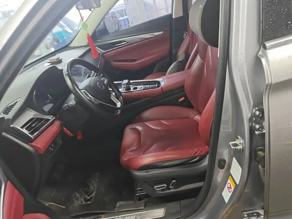 Photo 15 - Changan CS85