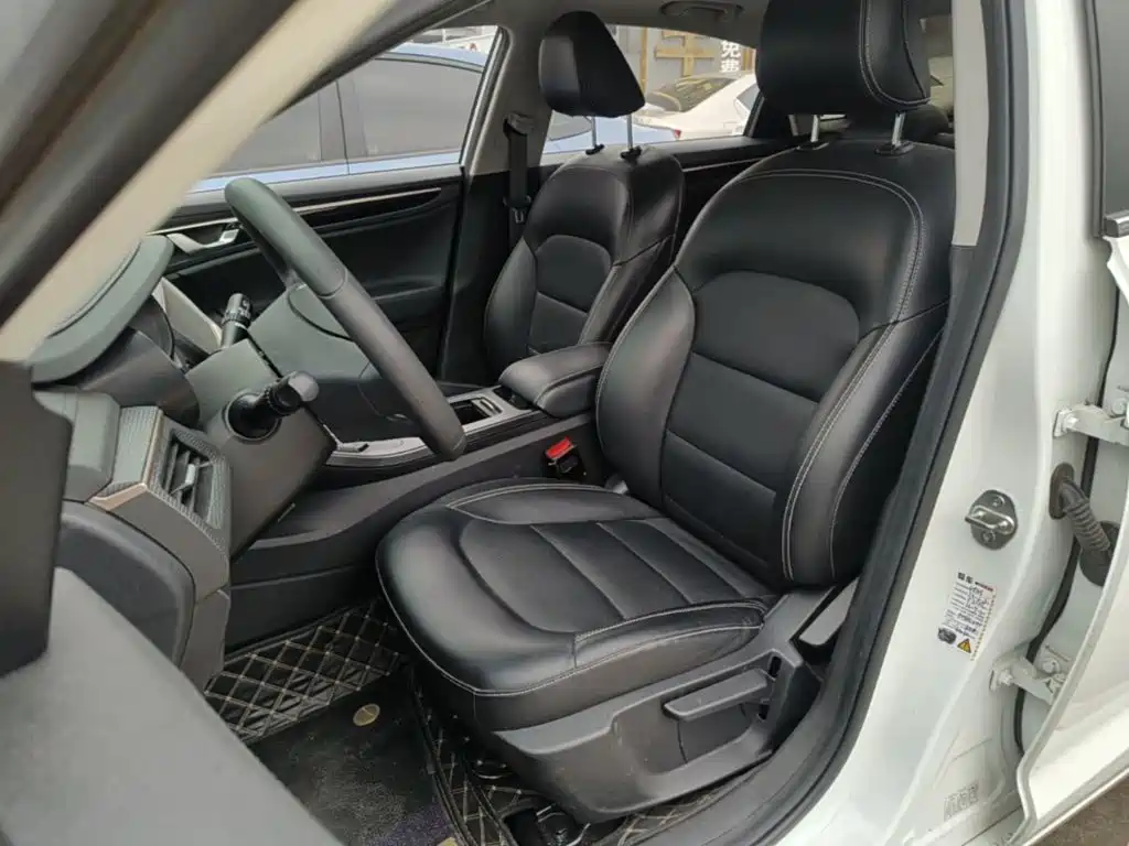 صورة 15 - Geely Emgrand GL