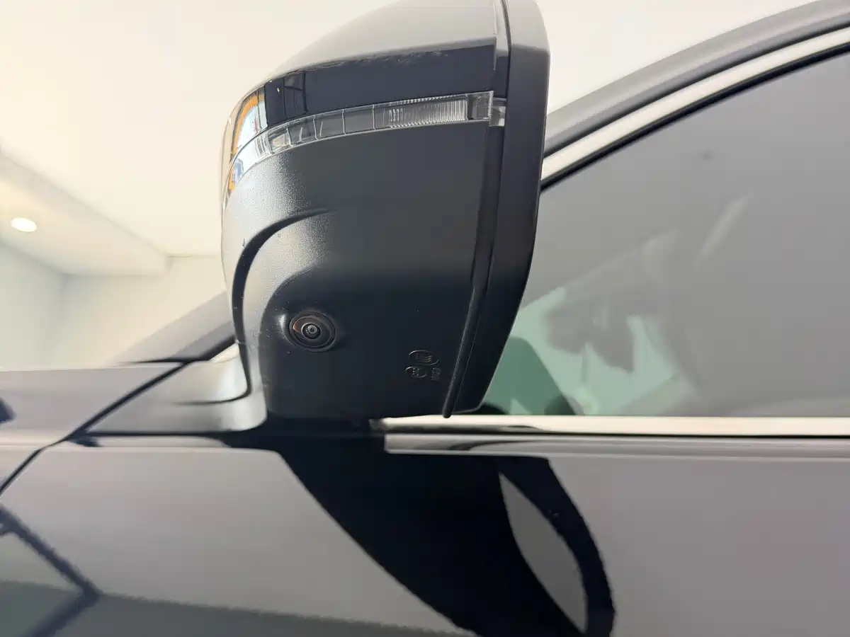 Фото 25 - Volkswagen Teramont