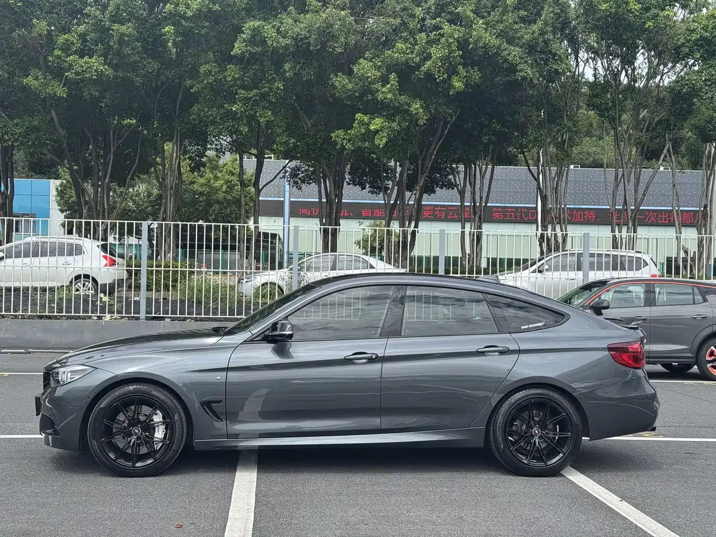 BMW 3 Series GT 2021 2020 320i M Sport Black Night Edition