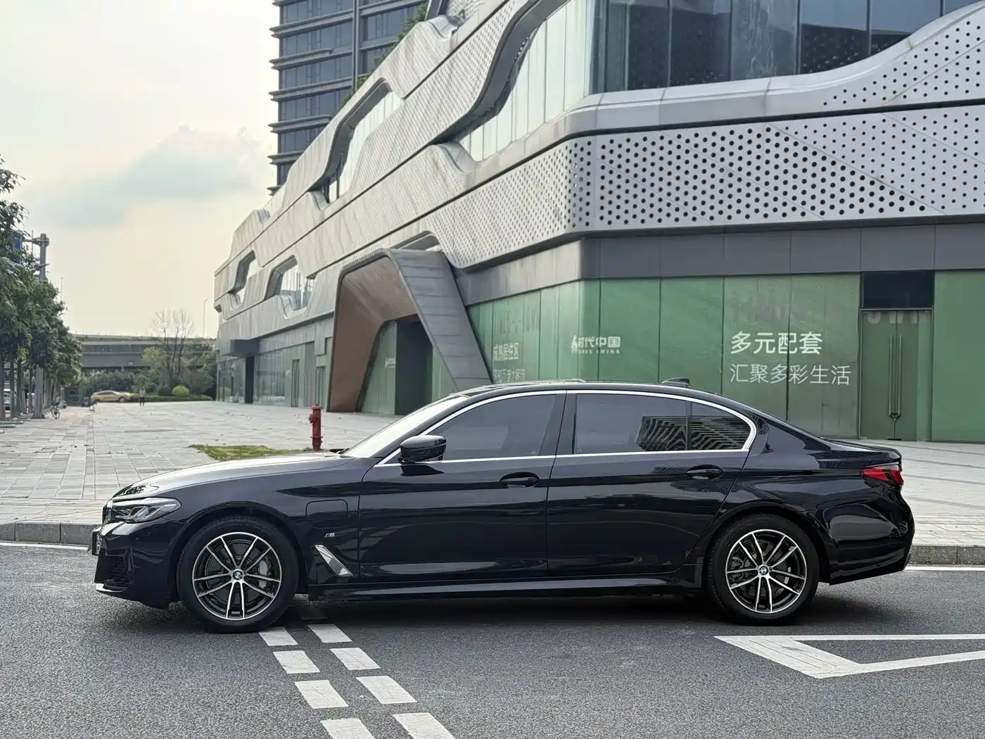 BMW 5 SERIES NEW ENERGY