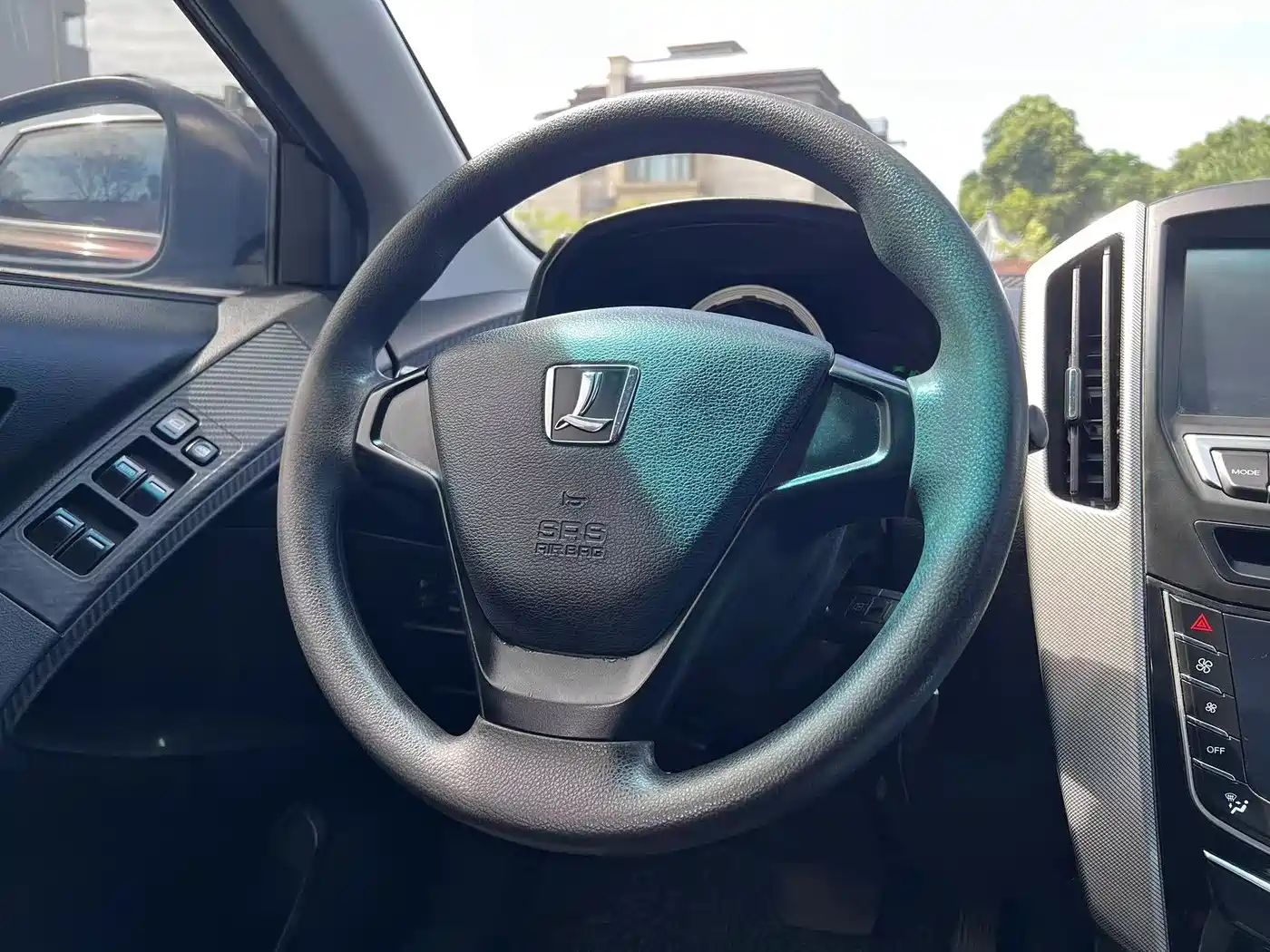 Luxgen U6 SUV 2016 2016 1.8T Fashion Upgrade