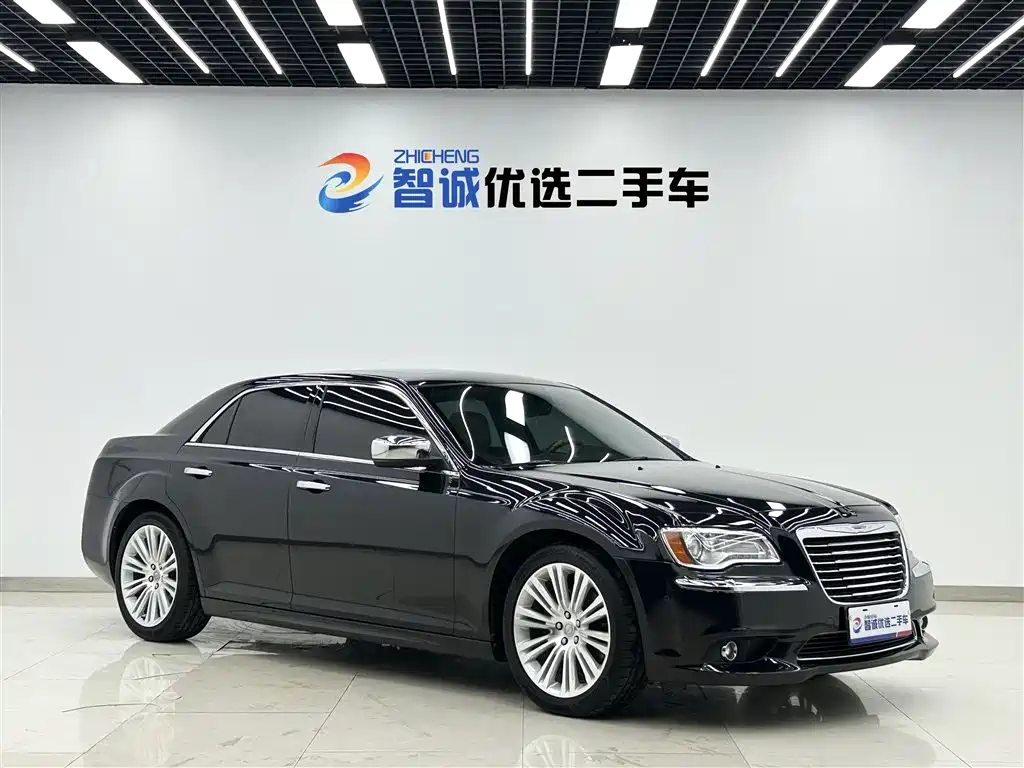 Chrysler 300C (Import) 2015 2013 Model 3.6L Premium Comfort Edition