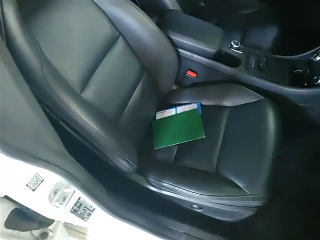 Mercedes-Benz CLA (Import) 2015 2014 CLA 260 4MATIC