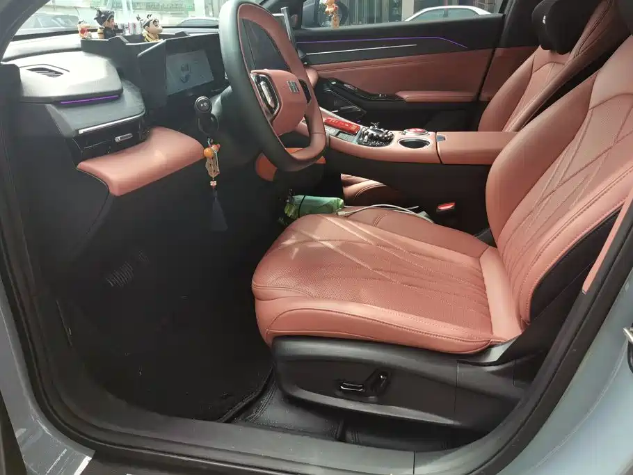 Geely Galaxy Galaxy L6 2025 2025 EM-i 140km Explorer+ Edition