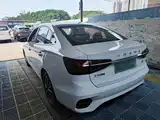Фото 5 - Roewe i5