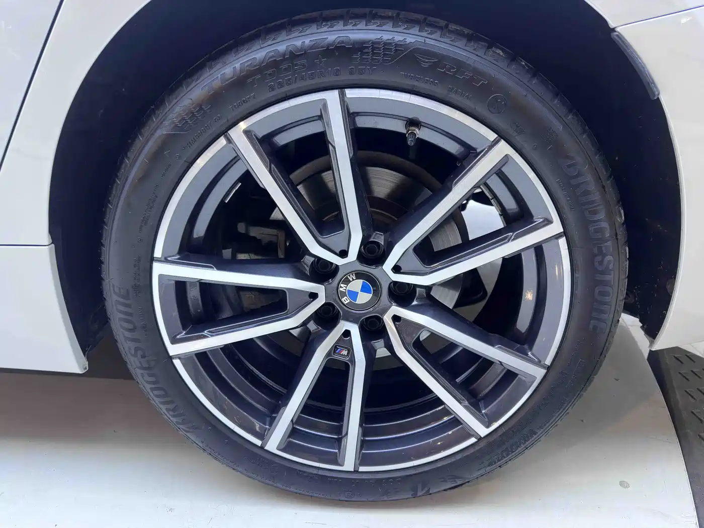 BMW 3 Series 2022 320Li M Sport Package фото 11
