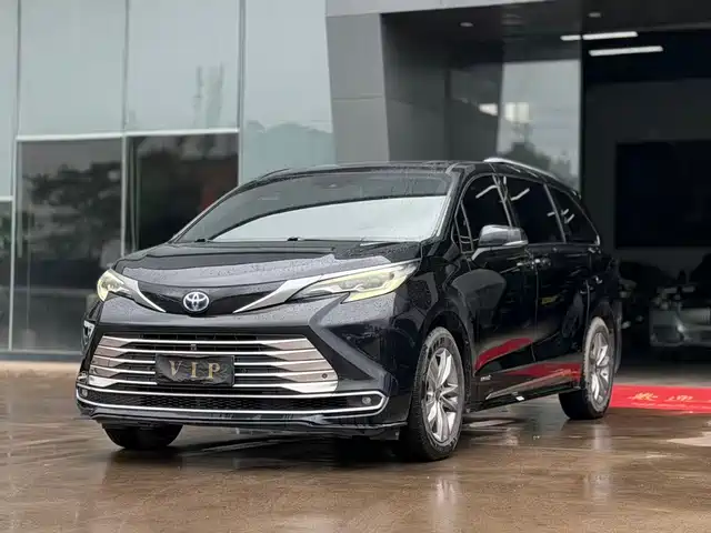 Toyota Sienna 2021 2.5L Hybrid Platinum Edition