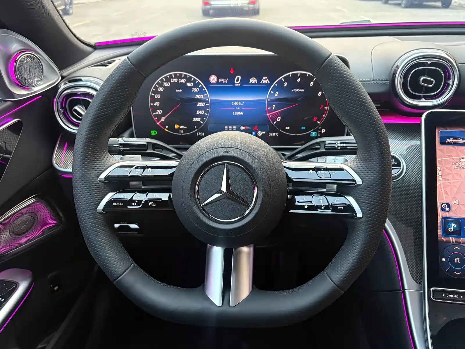 صورة 15 - Mercedes-Benz C-Class
