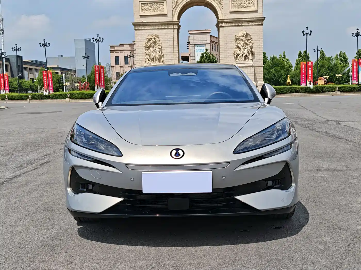 Denza Z9GT 2024 Model 1100 AWD Max Edition фото 2