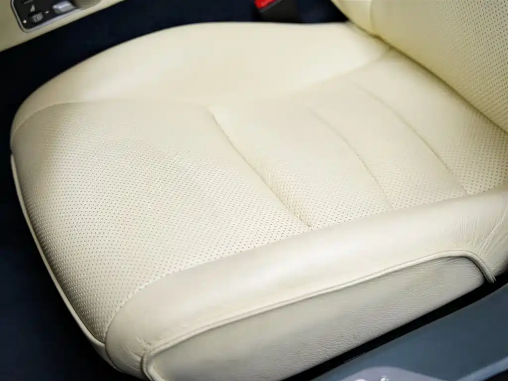 Aston Martin Rapide 2011 2010 6.0L