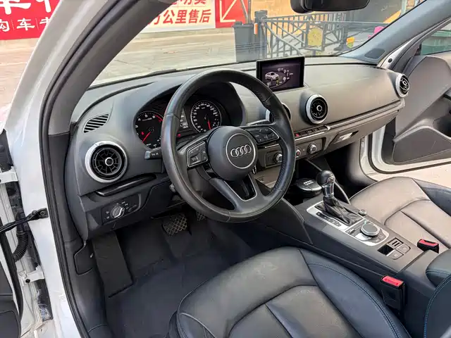 Audi A3 2020 Limousine 35 TFSI Fashion China VI — фото 4